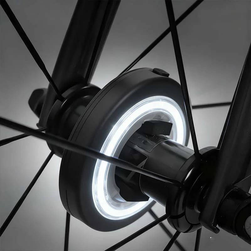 🚴‍♂️✨ Smartes Fahrradrücklicht mit 18 Lichtmodi & USB-Aufladung – IP65 Wasserdicht & Autosensor! ✨🔦