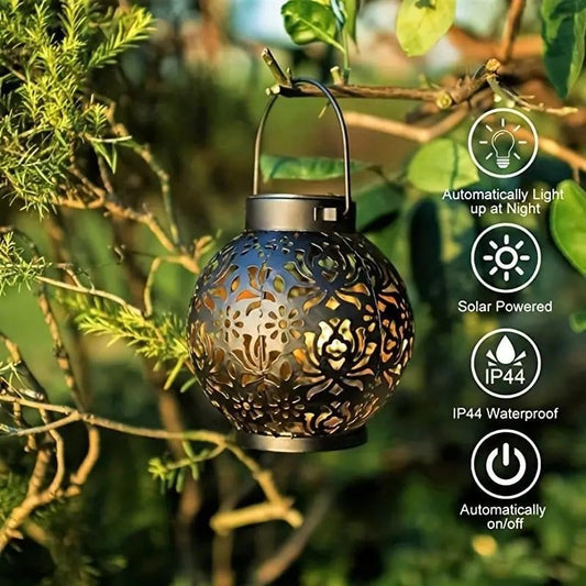 🥳2026 HEISSER VERKAUF🌿 50 % RABATT! Solarbetriebene Pendelleuchten – Aufwendige Blumenausschnitte werfen wunderschöne Schatten. Metall, IP55 wasserdicht. Automatisches Ein- und Ausschalten, kein Stromverbrauch. Magisches Gartenlicht. 🏡✨